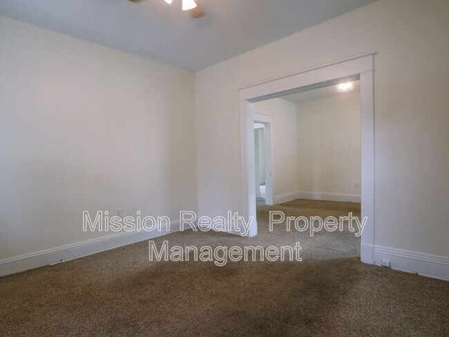 Building Photo - 3225 Detroit Ave