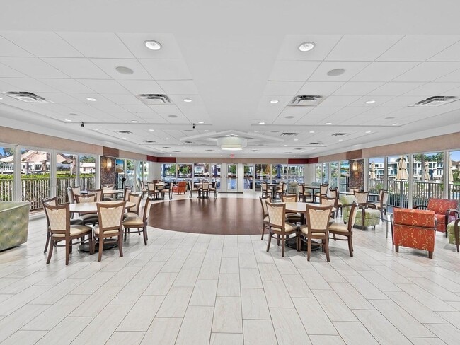 Building Photo - 3300 S Ocean Blvd