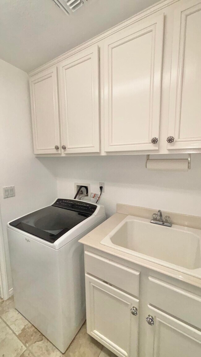 Building Photo - 80188 Golden Horseshoe Dr