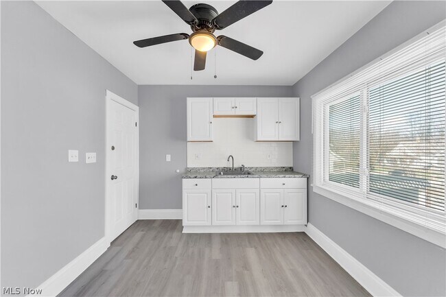 Building Photo - 10613 Sandusky Ave