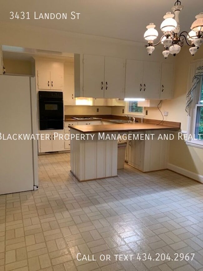 Building Photo - 3431 Landon St