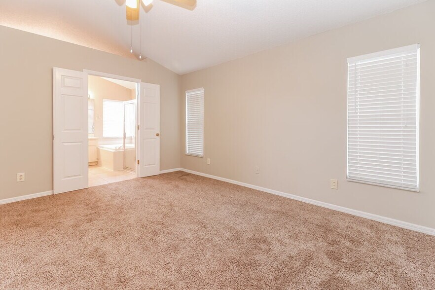 Building Photo - 4851 Mill Run Dr