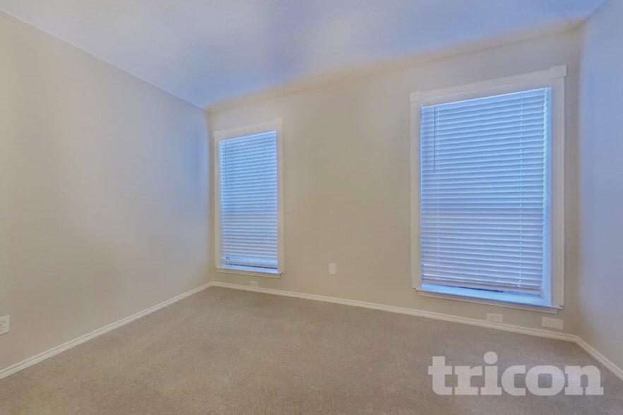 Building Photo - 6408 Alta Vista Dr