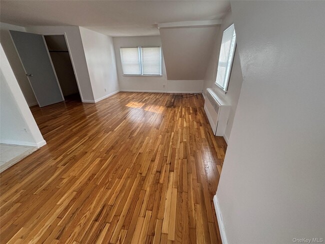 Building Photo - 528 Cameron St