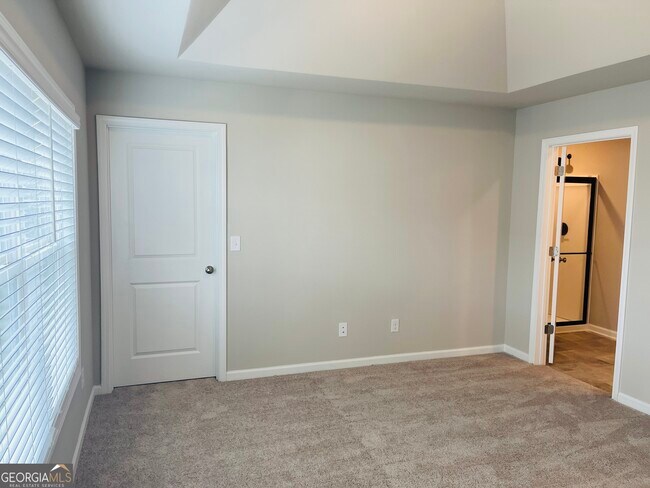 Building Photo - 33 Cobalt Ln