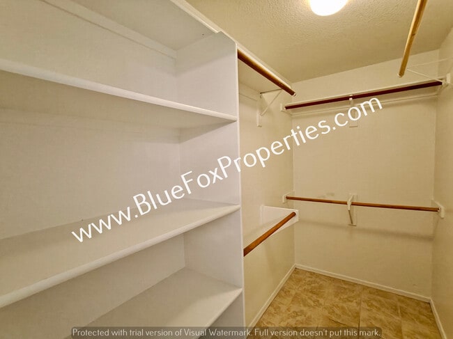 Building Photo - 7939 W Mural Hill Dr