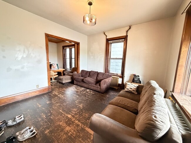 Building Photo - Large 3 Bedroom Open July 1st!