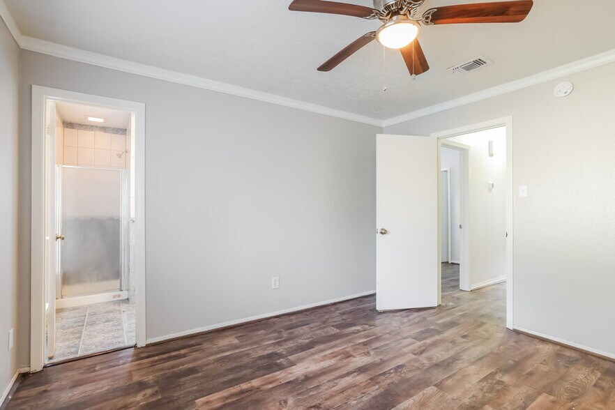 Building Photo - 12335 Kings Chase Dr
