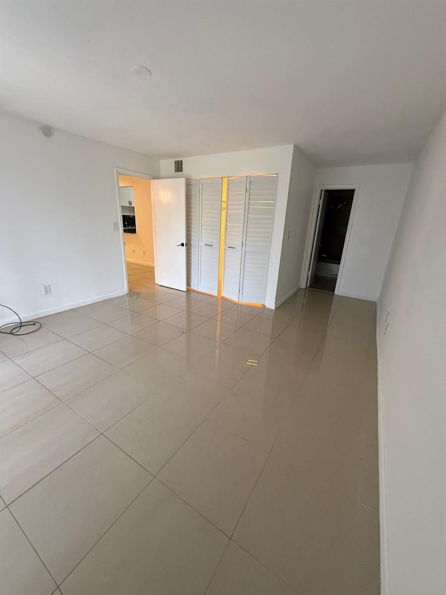 Building Photo - 2510 SW 81st Ave