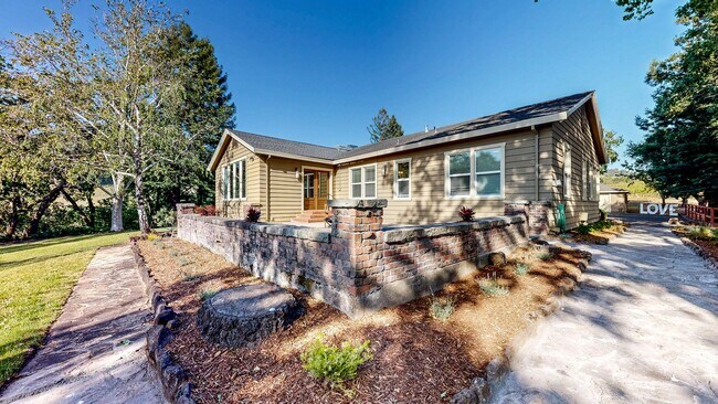Building Photo - Experience true Wine Country Luxury living...