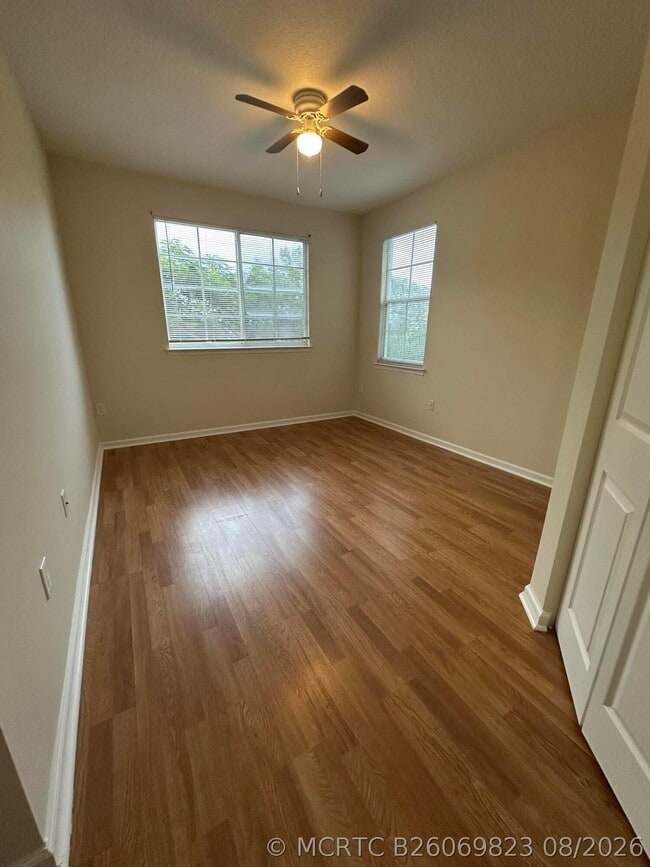 Building Photo - 9857 Baywinds Blvd