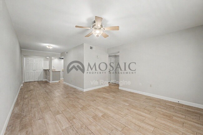 Building Photo - 461 W Holmes Ave