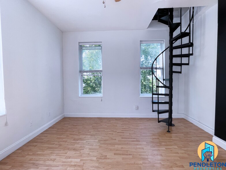 Building Photo - 541 Liberty Hl