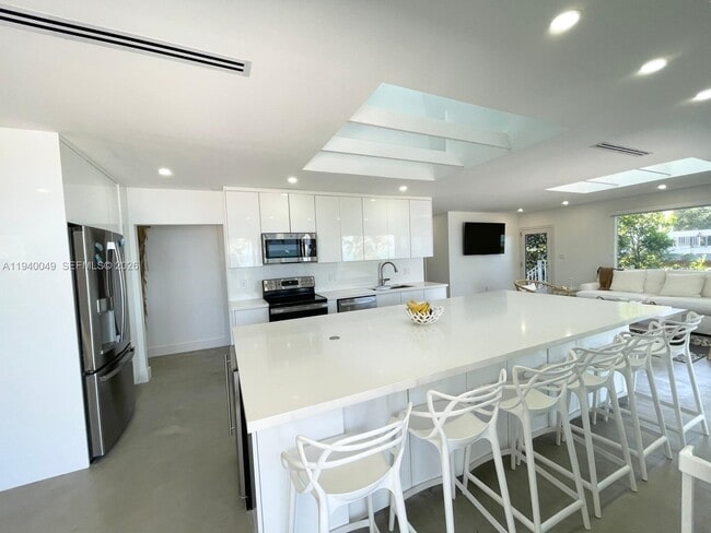 Building Photo - 96180 Overseas Hwy