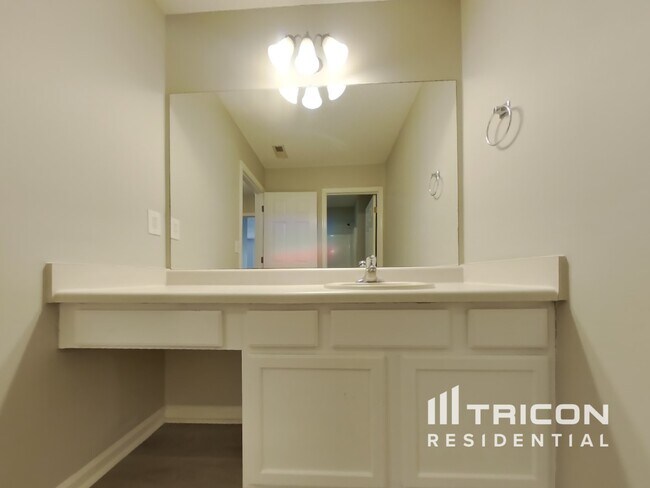 Building Photo - 4495 Feather Way