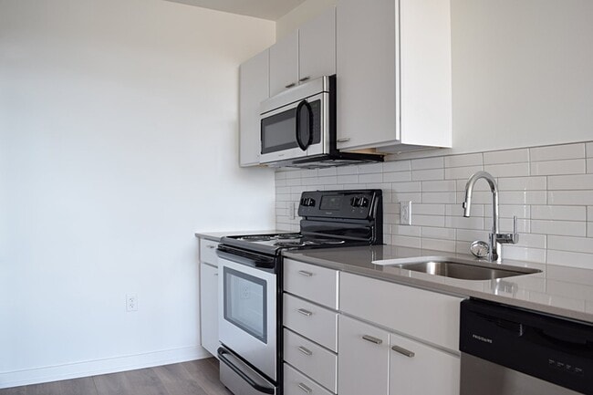 Floorplan - Interstate Flats