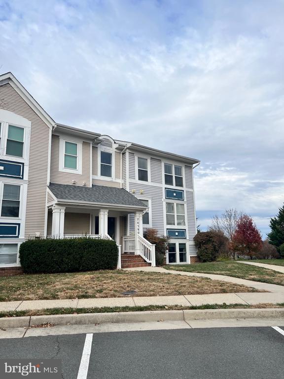 Building Photo - 20590 Cornstalk Terrace