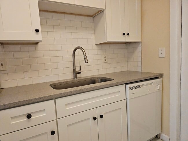 Building Photo - 4678 Myla Ln