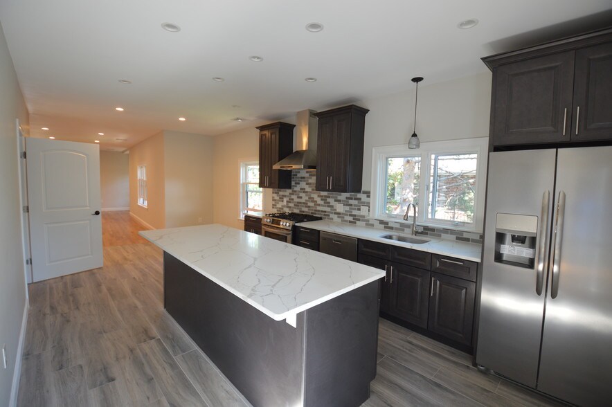 Primary Photo - 66 Allston St