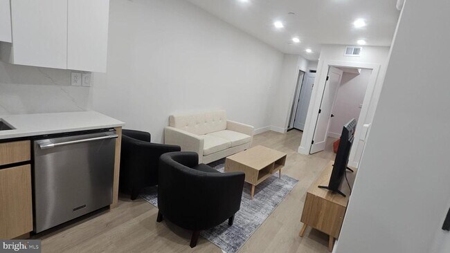 Building Photo - 3923 14th St NW