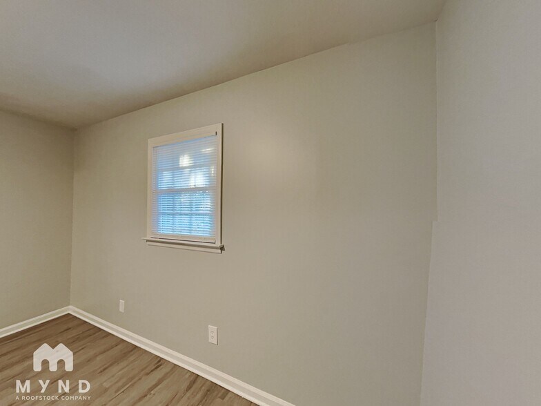 Building Photo - 6381 Impala Cir