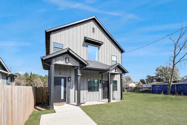 Building Photo - 7815 Joy St