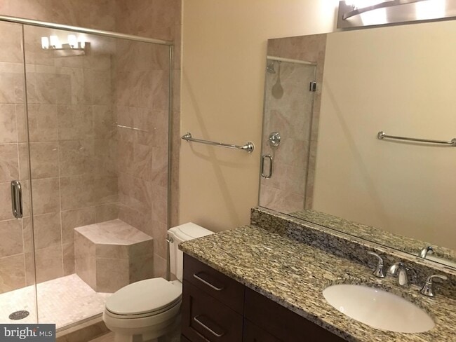 Building Photo - 8220 Crestwood Heights Dr