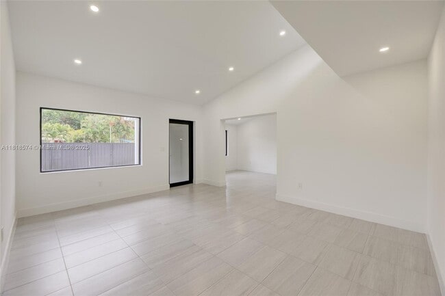 Building Photo - 5895 SW 50th Terrace