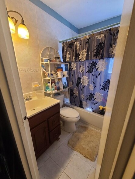 Building Photo - 120 Wyona St