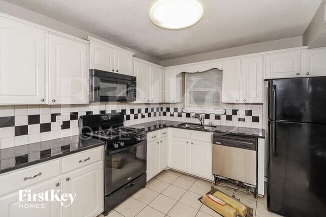 Building Photo - 3999 Verbena Dr