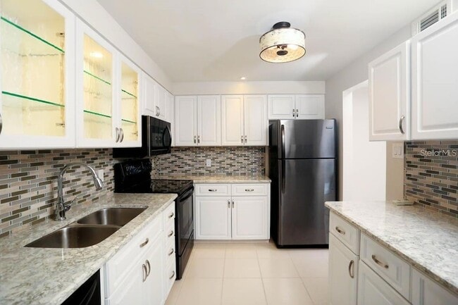 Building Photo - 5319 Myrtle Wood