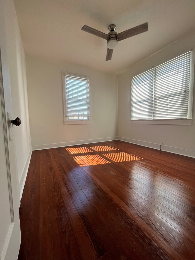 Building Photo - 5821 Catina St
