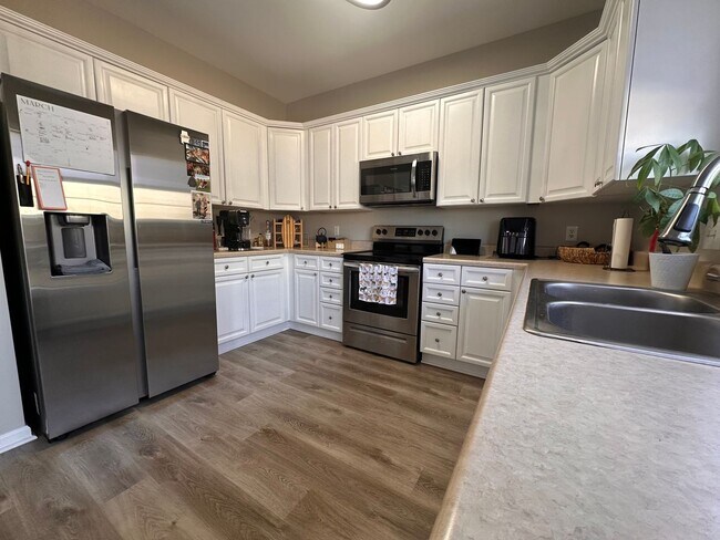 Building Photo - Beautiful Home in Moody - Coming Soon!