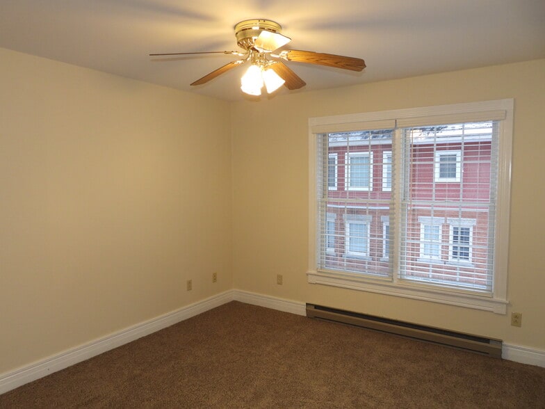 Bedroom 2 - 73 Brinkerhoff St