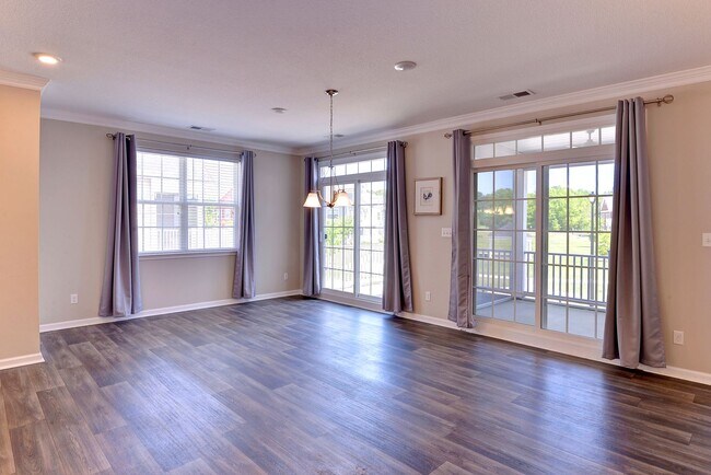 Building Photo - 2702 Queens Path, Williamsburg VA 23185