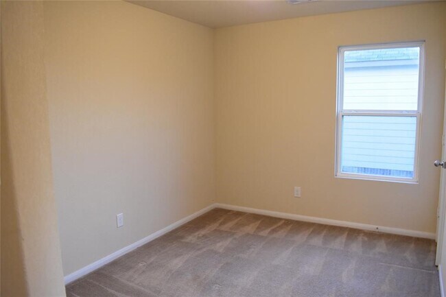 Building Photo - 18910 Windy Stone Dr