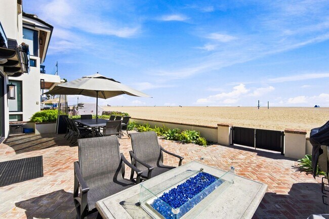 Building Photo - 1228 W Oceanfront