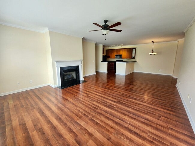 Building Photo - Charming 2 bedroom plus flex room in Dunes...
