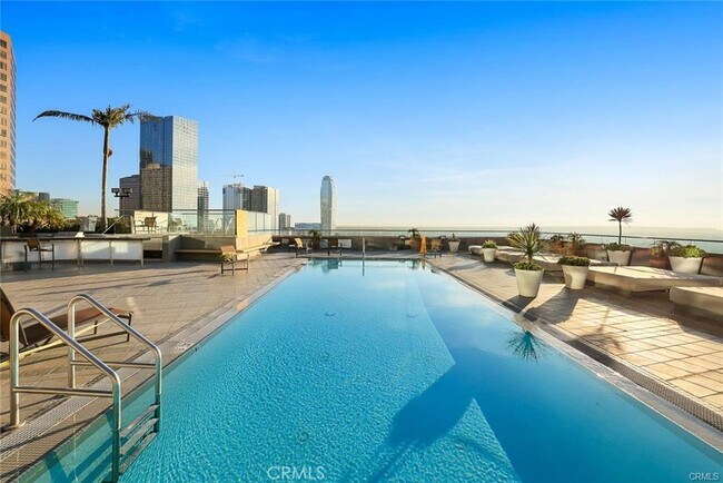 Building Photo - 1100 Wilshire Blvd