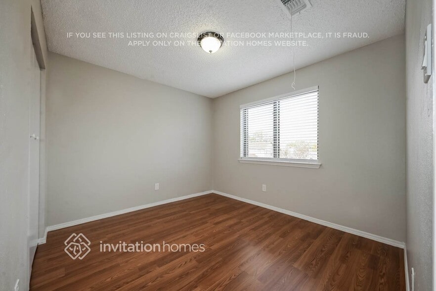 Building Photo - 623 Las Brisas Dr