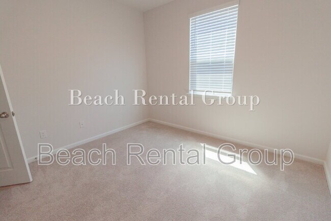 Building Photo - 246 Marauder Dr