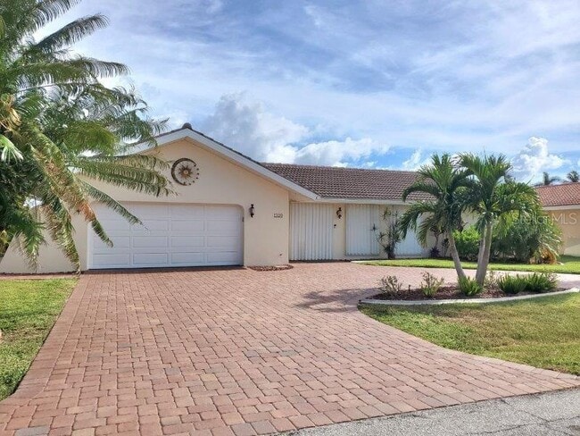 Primary Photo - 1309 Columbian Dr