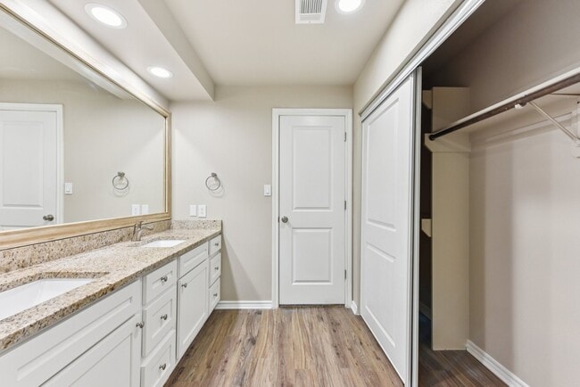 Floorplan - Waters Edge Apartment Homes