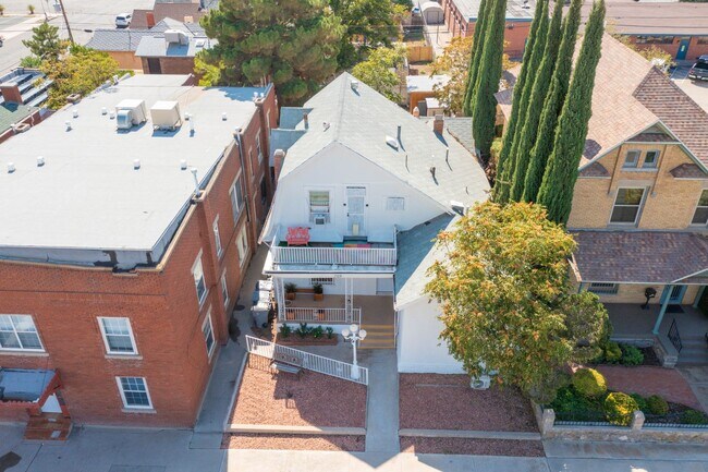 Building Photo - 709 N St Vrain St