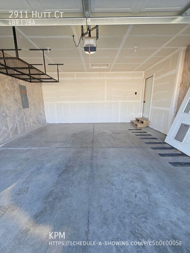 Building Photo - 2911 Hutt Ct