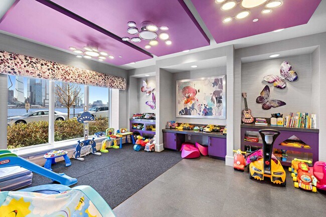 Building Photo - 100 Eton Row