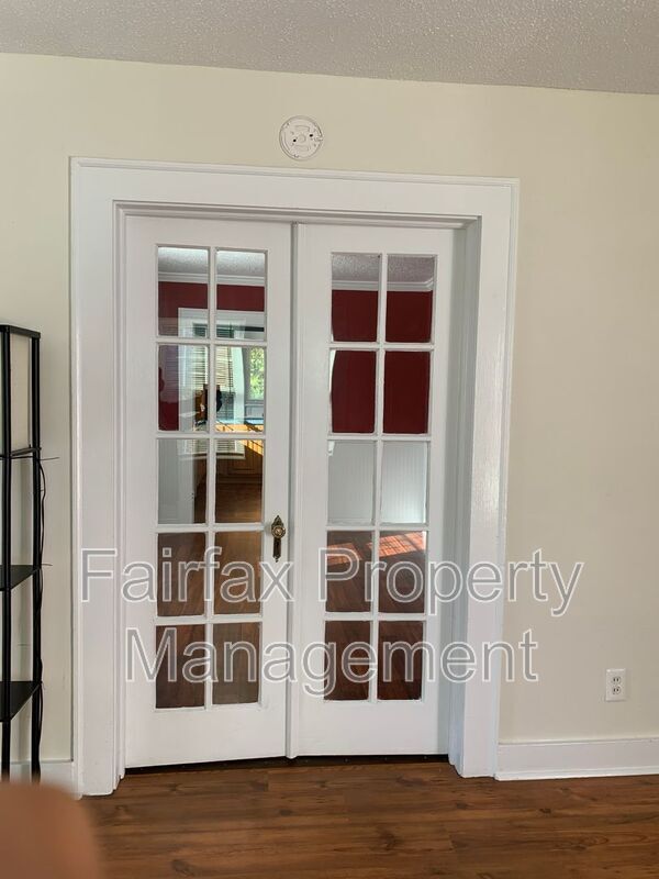 Building Photo - 315 Georgia Ave