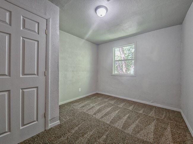 Building Photo - Newly Remodeled FOUR bedroom home in Spencer! FOR RENT!