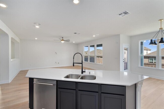 Building Photo - 8007 Marigny Wy