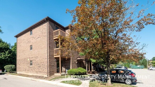 Building Photo - 2250 Abbeywood Dr